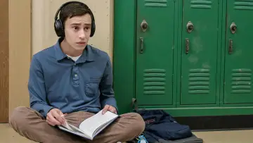 Backdrop for the TV series "Atypical" #1415501