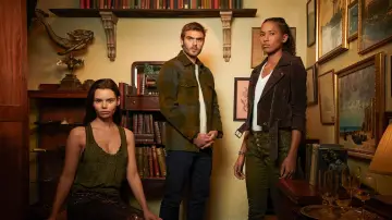 Backdrop for the TV series "Siren" #1387039
