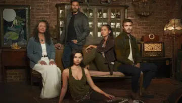 Backdrop for the TV series "Siren" #1387044