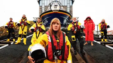 Backdrop for the TV series "Saving Lives at Sea" #1228171