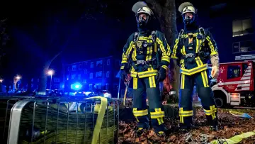 Backdrop for the TV series "Feuer & Flamme" #1482541
