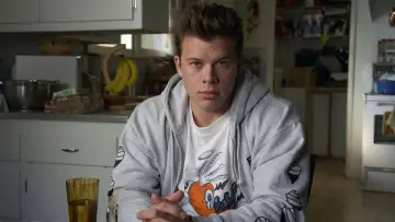 Backdrop for the TV series "American Vandal" #1447788