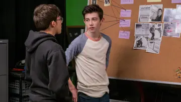 Backdrop for the TV series "American Vandal" #1447791