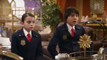Backdrop for the TV series "Odd Squad" #1399126