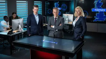 Backdrop for the TV series "Celebrity Hunted" #1317045