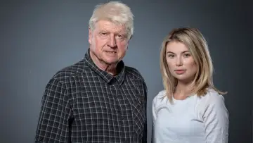 Backdrop for the TV series "Celebrity Hunted" #1317059