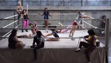 Backdrop for the TV series "GLOW" #1404472