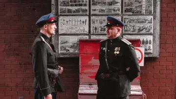Backdrop for the TV series "Under Military Law" #1562892