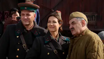 Backdrop for the TV series "Under Military Law" #1562894