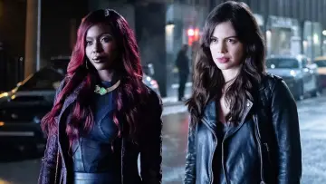 Backdrop for the TV series "Titans" #1312075