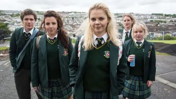 Backdrop for the TV series "Derry Girls" #1428016