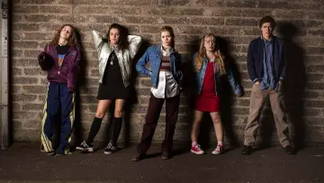 Backdrop for the TV series "Derry Girls" #1428027