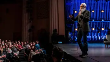 Backdrop к сериалу "My Next Guest Needs No Introduction with David Letterman" #1484108
