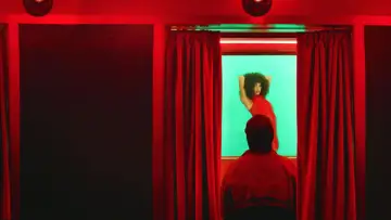 Backdrop for the TV series "POSE" #1425394