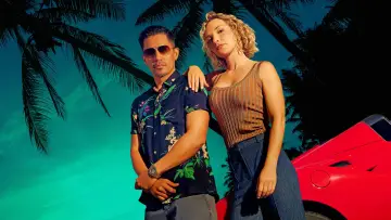 Backdrop for the TV series "Magnum P.I." #1301173