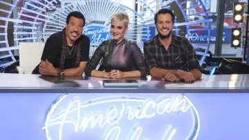 Backdrop for the TV series "American Idol" #1359896
