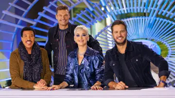 Backdrop for the TV series "American Idol" #1359905