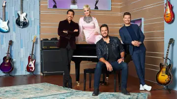 Backdrop for the TV series "American Idol" #1359907