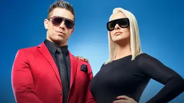 Backdrop for the TV series "Miz & Mrs" #1406339