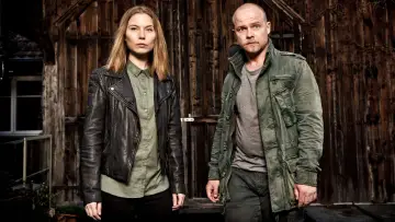 Backdrop for the TV series "Murder by the Lake" #1495716