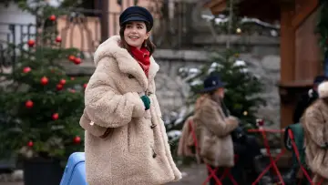 Backdrop for the TV series "Emily in Paris" #1332689