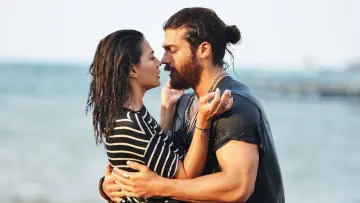 Backdrop for the TV series "Erkenci Kuş" #1360714