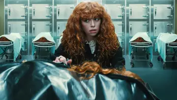 Backdrop for the TV series "Russian Doll" #1429099