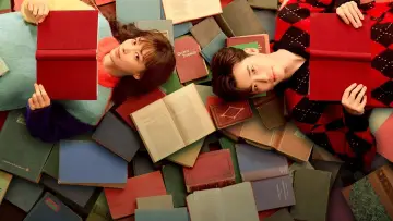 Backdrop for the TV series "Romance Is a Bonus Book" #1712417