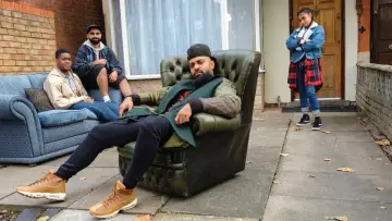 Backdrop for the TV series "Man Like Mobeen" #1550816