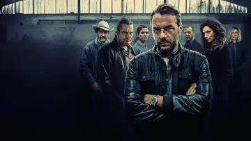 Backdrop for the TV series "Undercover" #1408948