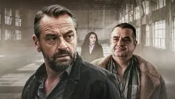 Backdrop for the TV series "Undercover" #1408949
