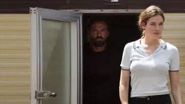 Backdrop for the TV series "Undercover" #1408959