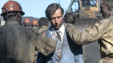 Backdrop к сериалу "Chernobyl" #1299957