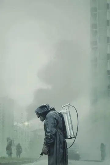 Poster к сериалу "Chernobyl" #1299994