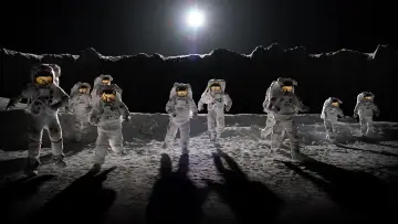Backdrop for the TV series "For All Mankind" #1284097