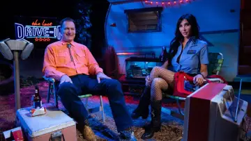 Backdrop к сериалу "The Last Drive-in with Joe Bob Briggs" #1436040