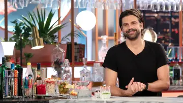 Backdrop for the TV series "Bonsoir bonsoir!" #1230796