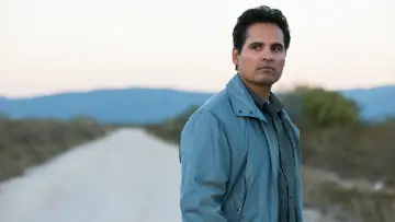 Backdrop for the TV series "Narcos: Mexico" #1342712
