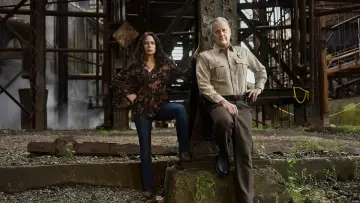 Backdrop for the TV series "American Rust" #1537970