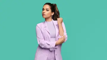 Backdrop к сериалу "A Little Late with Lilly Singh" #1347622