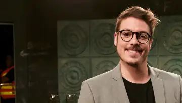 Backdrop for the TV series "Que História é Essa, Porchat?" #1223455