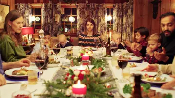 Backdrop for the TV series "Home for Christmas" #1398152