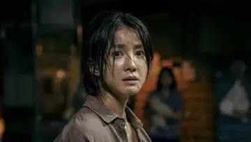 Backdrop for the TV series "Sweet Home" #1342201