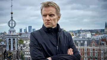 Backdrop for the TV series "Van der Valk" #1266654