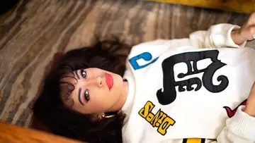 Backdrop for the TV series "Selena: The Series" #1463293