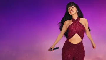 Backdrop for the TV series "Selena: The Series" #1463295