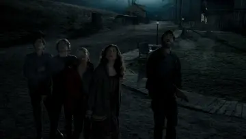 Backdrop for the TV series "Midnight Mass" #1394223