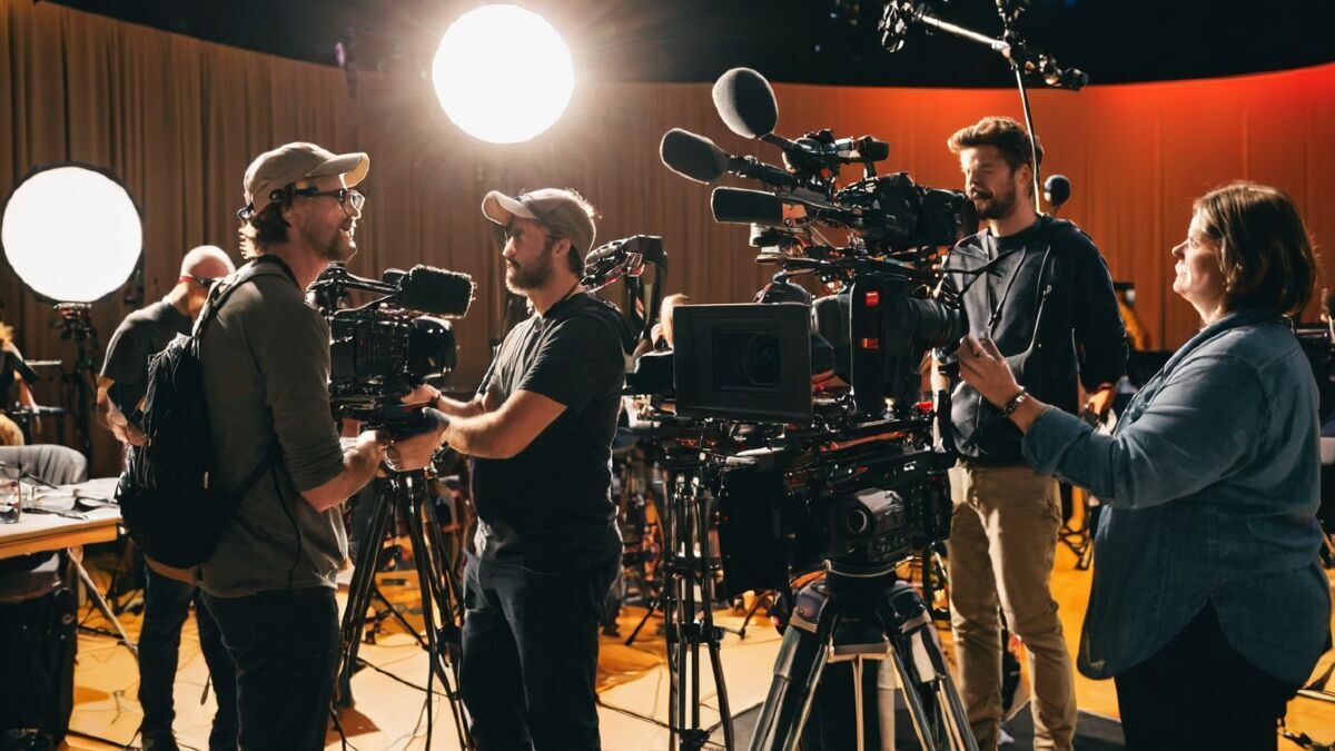 Who does what on a movie set